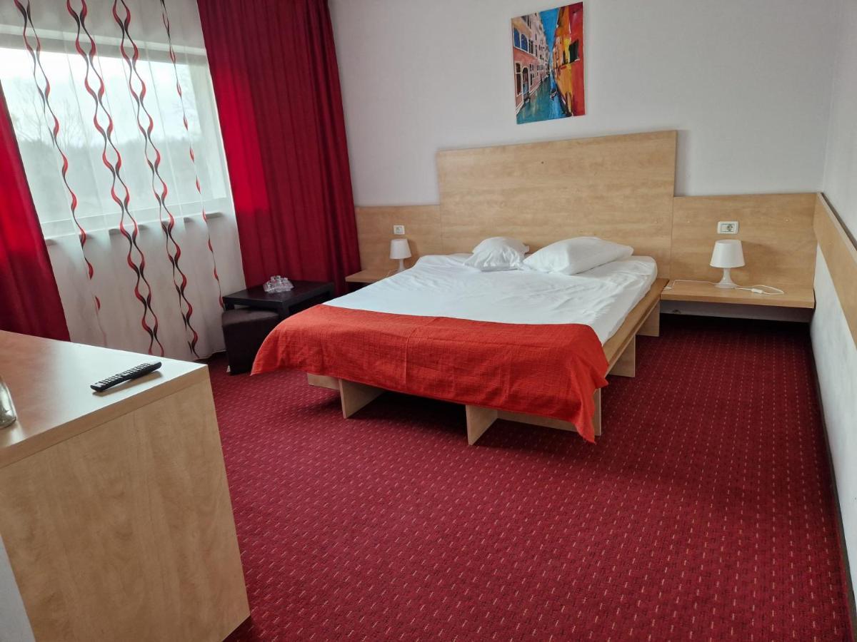 Pensiunea Carpe Diem Râmnicu Vâlcea 外观 照片