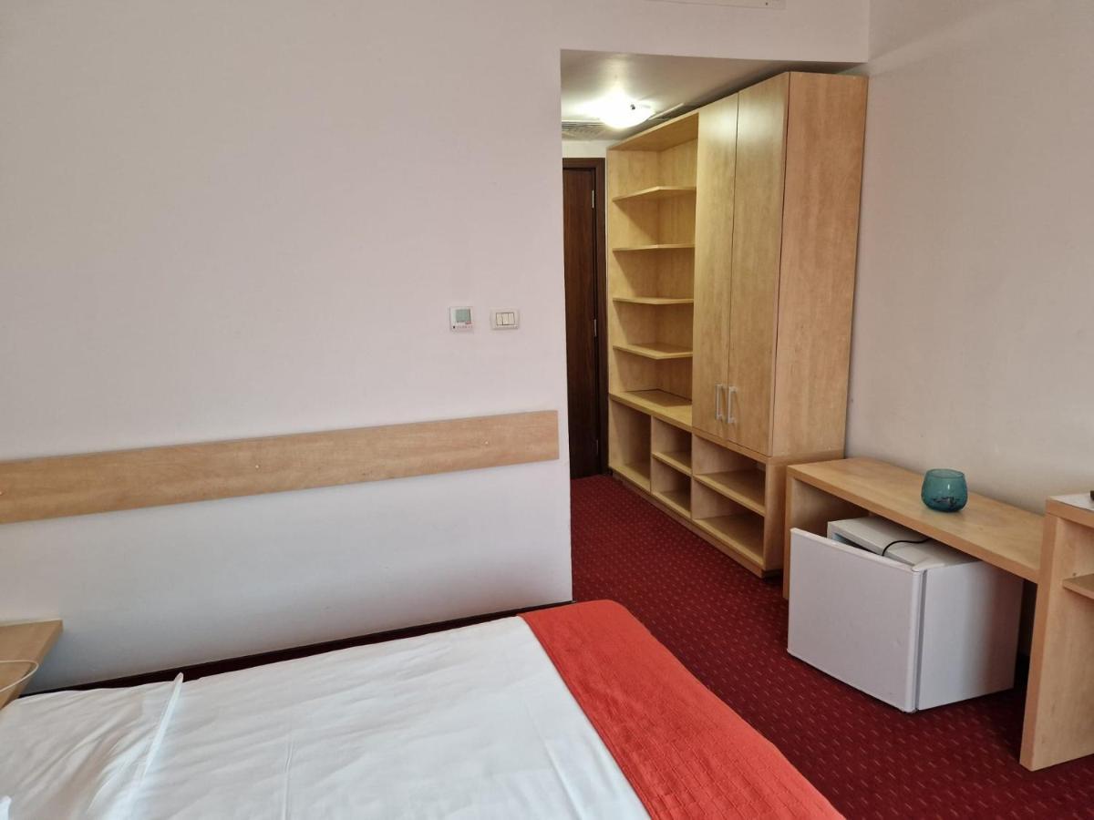 Pensiunea Carpe Diem Râmnicu Vâlcea 外观 照片