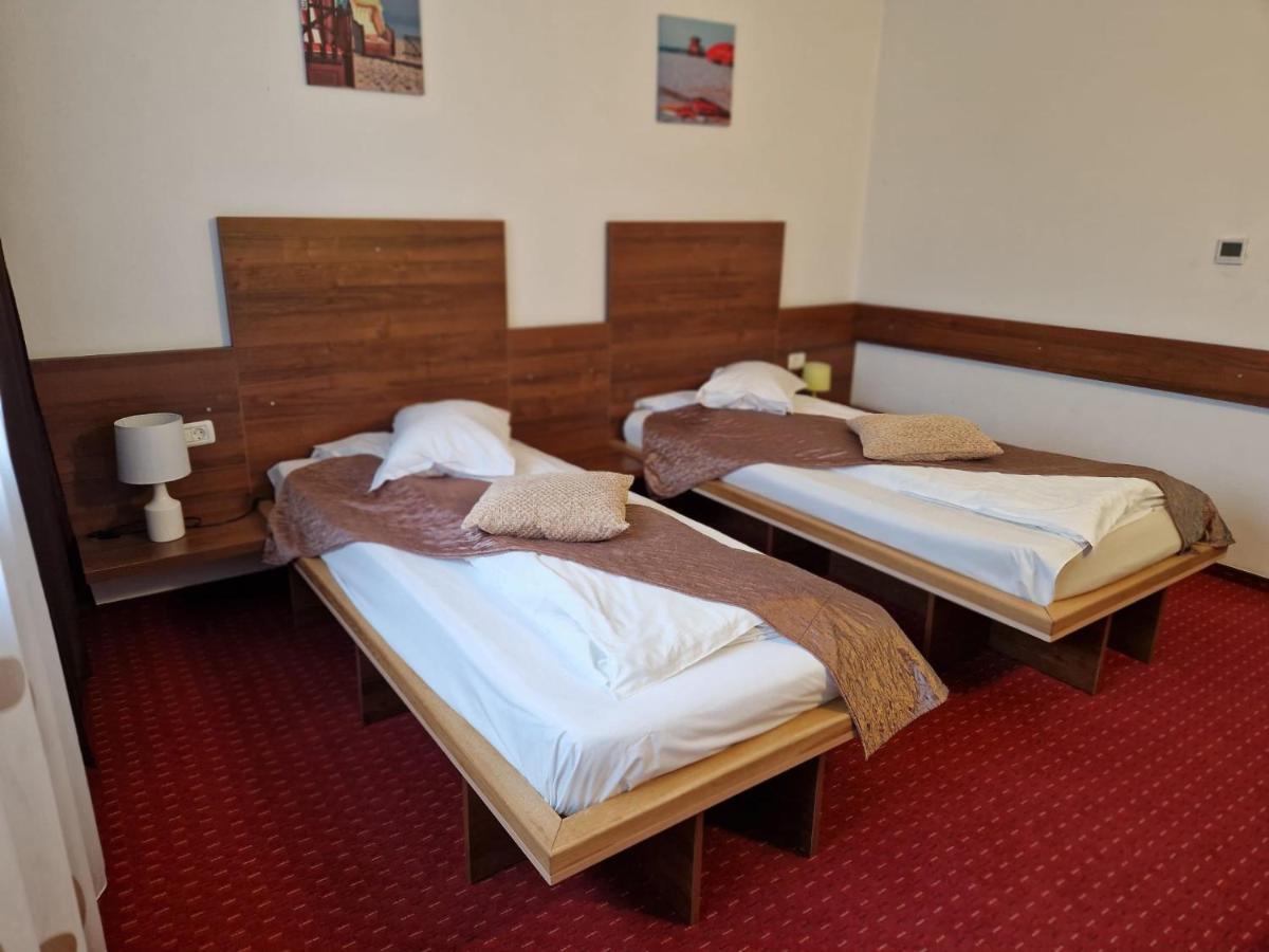 Pensiunea Carpe Diem Râmnicu Vâlcea 外观 照片
